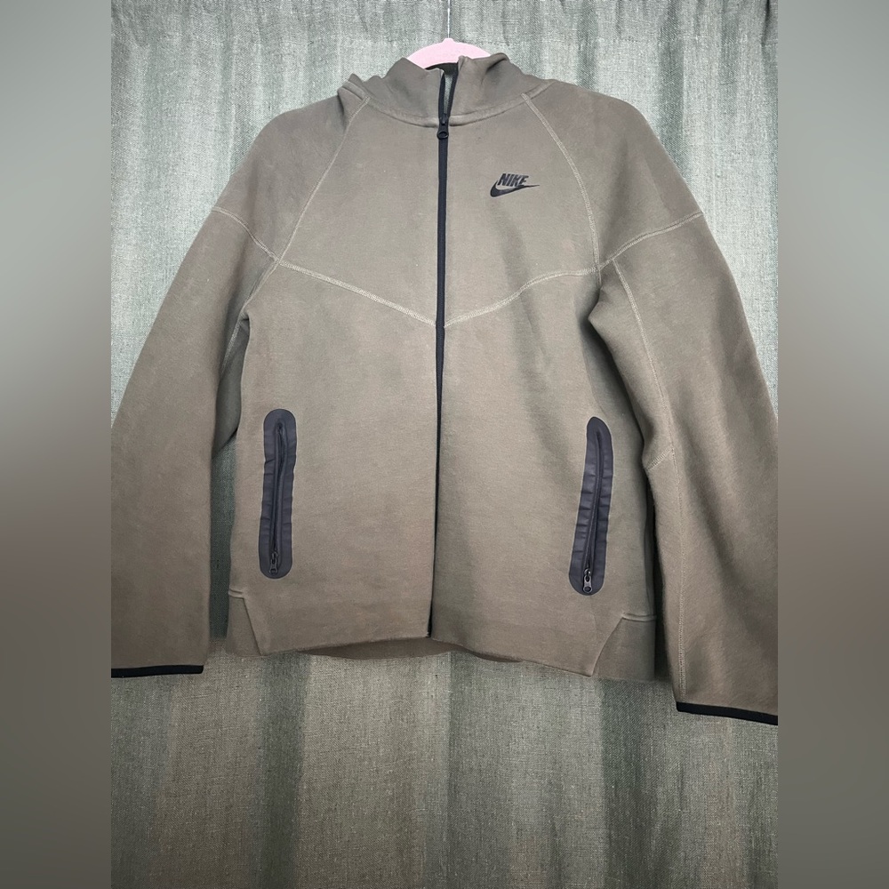 Nike Tech Green Zip Up